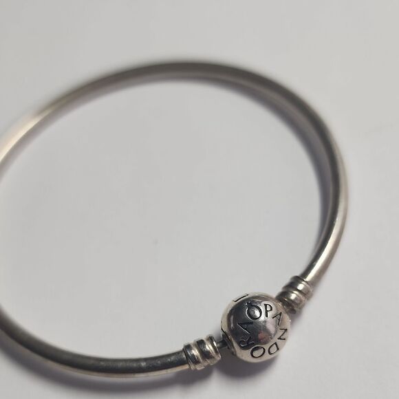 Pandora Sterling Silver Bracelet with Engraved Charm - Picture 2 of 3